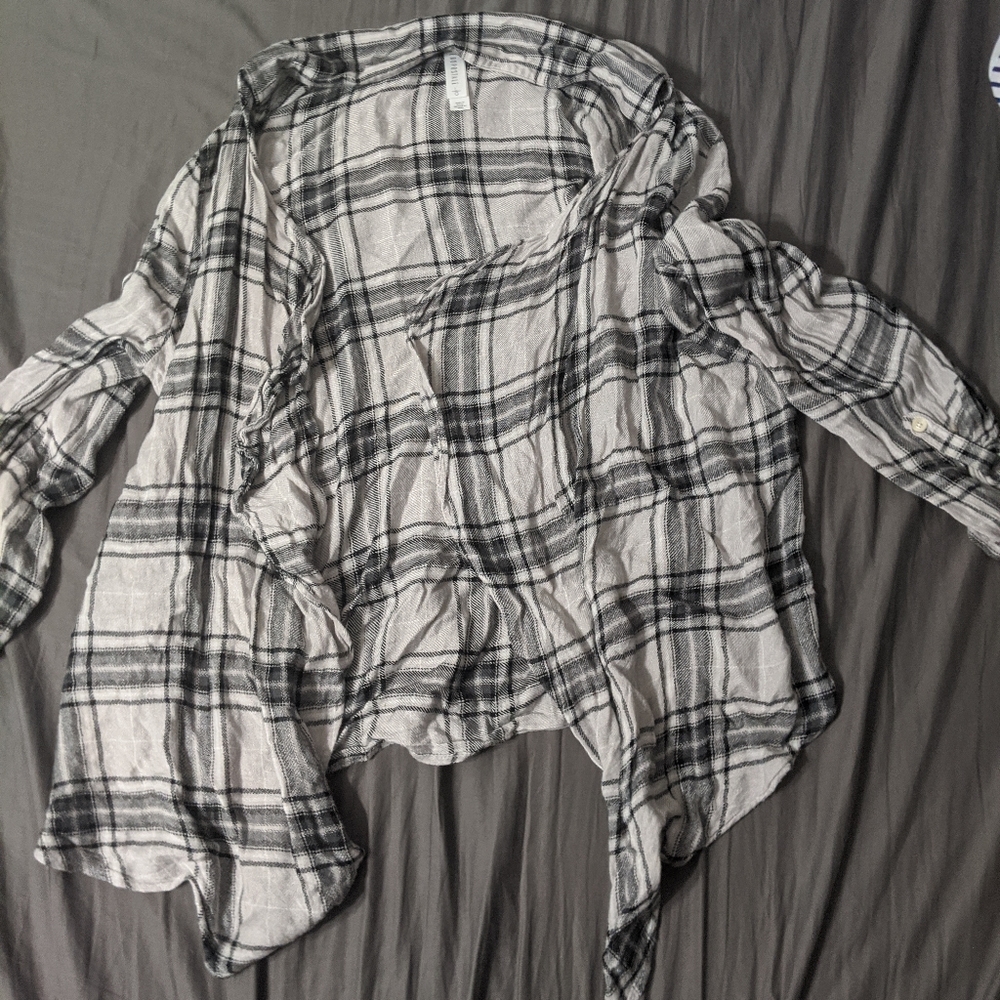 Flannel/ cardigan